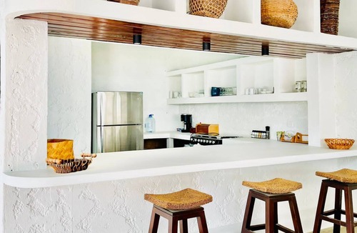Monterrico House | Cafe Del Mar – Ocean Front Beach House