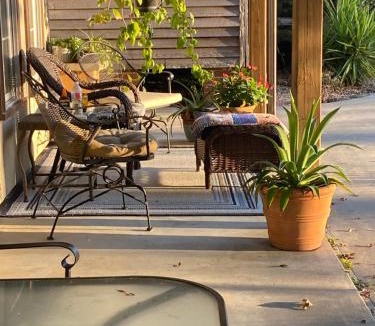 Breaux Bridge Villa | Cajun-Get Away