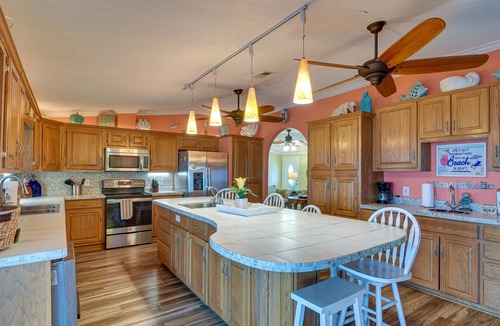 Port Bolivar House | Canal-Front Gilchrist Home w/ Pool - Walk to Beach