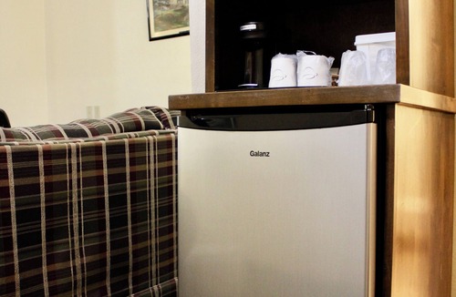 Blanco Hotel | Candlelight Inn & Suites Hwy 69 near McAlester