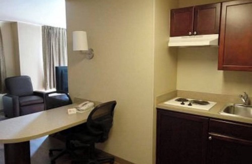 Webster Hotel | Candlewood Suites Houston Space Center – Webster