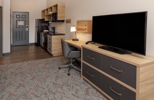 Mount Pleasant Hotel | Candlewood Suites Mount Pleasant by IHG