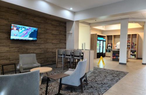 Mount Pleasant Hotel | Candlewood Suites Mount Pleasant by IHG