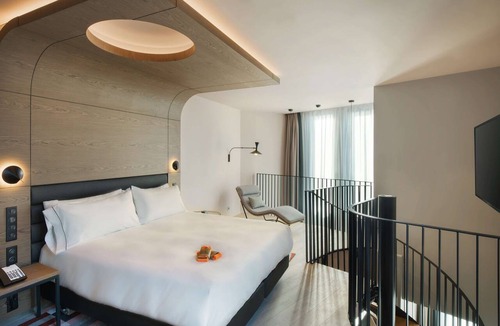 Porte-Dauphine Hotel | Canopy by Hilton Paris Eiffel Tower