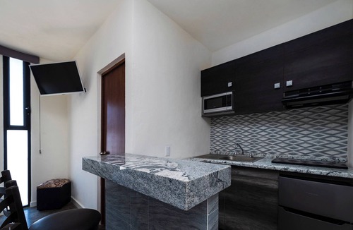 San Luis Potosi Hotel | Capital O Hotel Joyma Suites, San Luis