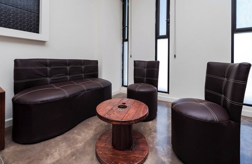 San Luis Potosi Hotel | Capital O Hotel Joyma Suites, San Luis