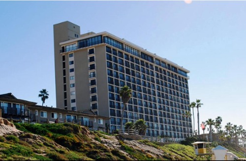 North Pacific Beach Hotel | Capri Beach Accommodations at Capri By The Sea