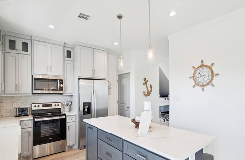 Indian Beach House | Captain's Quarters | Luxe Interior, Serene Views, Walk to the Sand!