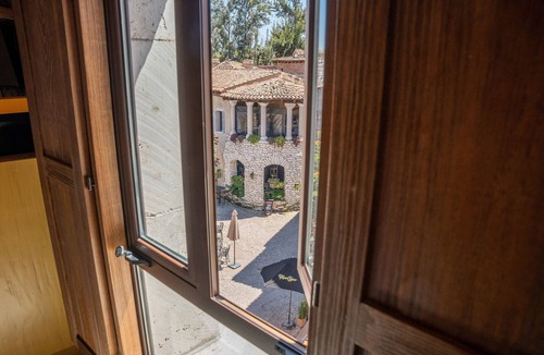 Santeagueda Apartment | Carlo Crivelli Master: The Style in ValQuirico!