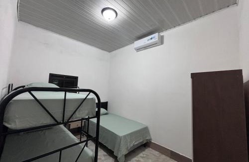 Flores House | Casa Amelia, 5 minutes from the airport