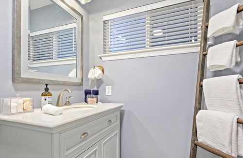 Covey House | CASA BELLA" Upscale Kierland Area W/Pool-3Bd2Bath