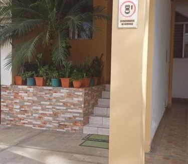 Zona 13 Hotel | Casa Blanca Inn