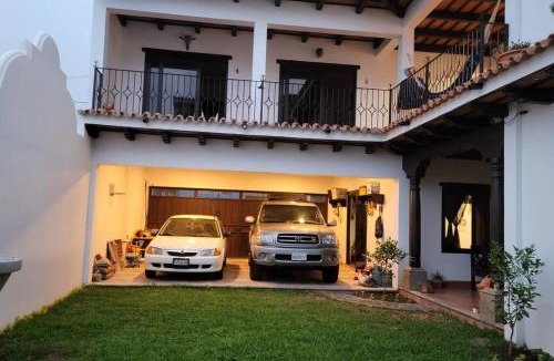 Santa Catarina Barahona House | Casa Blanca: Open & Airy for Families in Gated Community