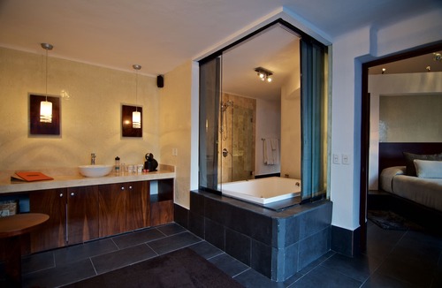 Romantic Zone Hotel | Casa Cúpula Luxury LGBT Boutique Hotel