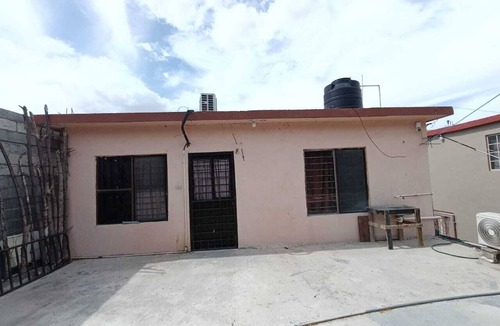 Linares House | Casa Cactus - Hotel para 13 personas con balcón y asador
