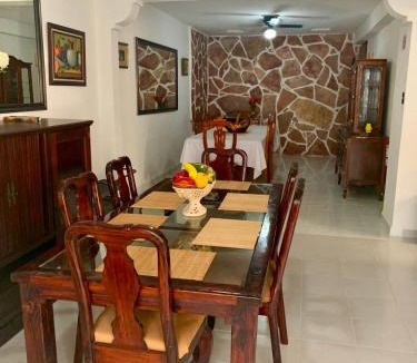 Downtown Cancun House | Casa Cancun Amplia para 10 Acceso Zona Hotelera