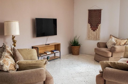 Estacion House | Casa Colibrí - Amplia cómoda en zona tranquila y bien conectada