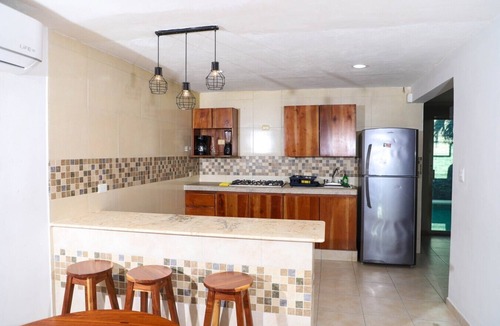 Merida House | Casa con alberca en el centro de Puerto Progreso