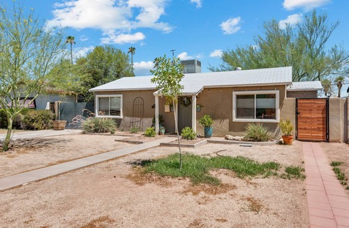 Coronado House | Casa Coronado : Downtown Phx w/Hot-Tub & Fire Pit