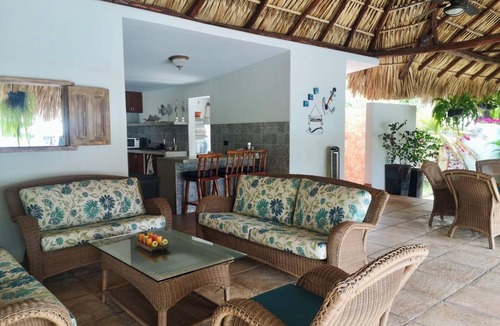 Puerto San Jose House | Casa Davika with private pool for 12 guests