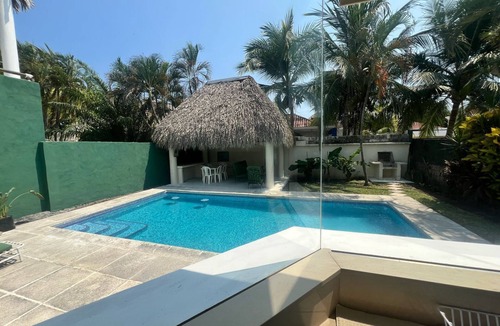 Puerto San Jose Ski Chalet | Casa de playa Villas Club AltaMar 1 - Chulamar Puerto de San José Guatemala
