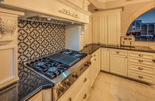 Heritage House | Casa de Valdes