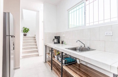 Merida House | Casa Familiar Sian Kaan | Alberca & Auto Check-In
