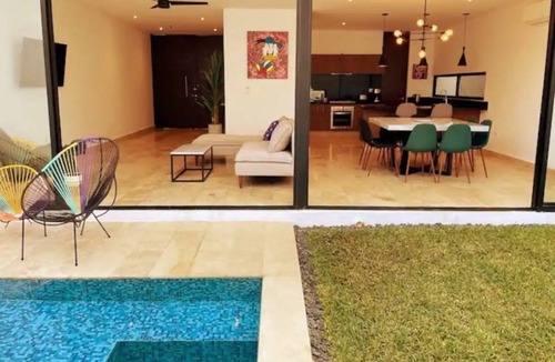 Merida House | Casa Itza: 3 BR House w/Private Pool and Rooftop in Merida