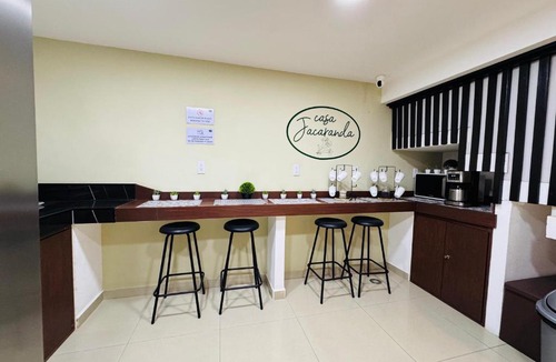 Irapuato Apartment | Casa Jacaranda Business Lodge 7 Suites Cowork Terrace