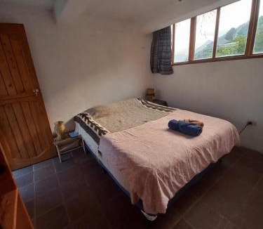 Pasajcap House | Casa Jaguar retreat style double bedroom