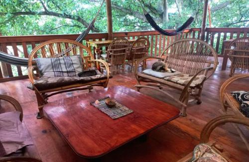 Pasajcap House | Casa Jaguar retreat style double bedroom