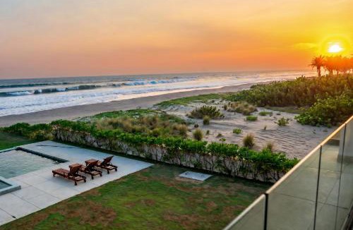 Acapulco House | Casa La Terca, 9BR Beachfront Estate with Private Pool, Ocean View & Beach Access