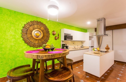 North End Hotel | Casa Lotería Sayulita - Family Boutique Hotel with Restaurant, Rooftop Yoga, Pool & Free Parking - 3 min to Beach