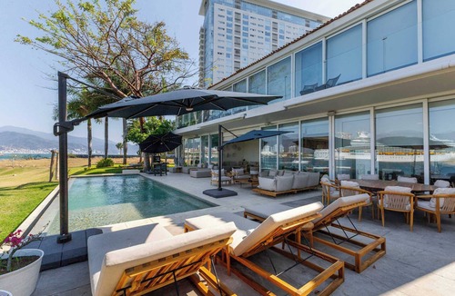 Marina Vallarta Villa | Casa Luna del Mar - Private Pool & Beach, FastWifi
