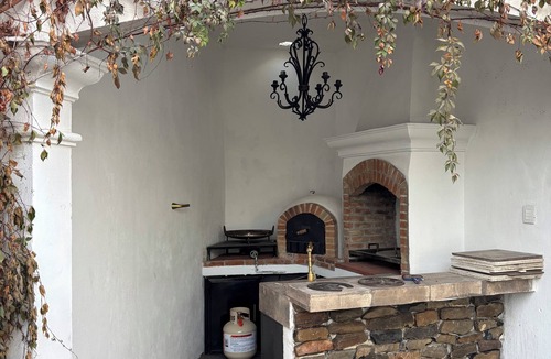 Parras de la Fuente House | Casa María, Elegant Modern Retreat with Private Pool