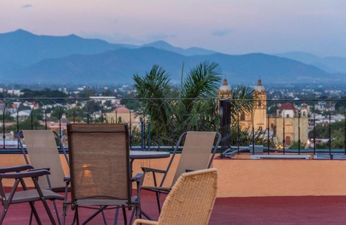 Calzada Madero Hotel | Casa Mayahuel