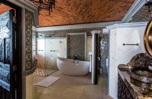 Cihuatlan Villa | Casa Michael Summary: