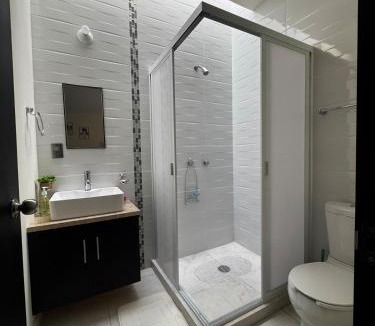 Tequisquiapan House | Casa Moderna en la Ruta del Queso y Vino