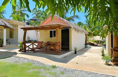 Saladita House | Casa Luna Playa la saladita surf