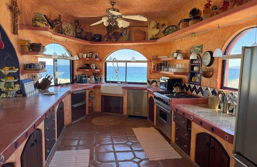 Los Barriles House | Casa Perfecta. Luxury Beachfront House in Central Los Barriles