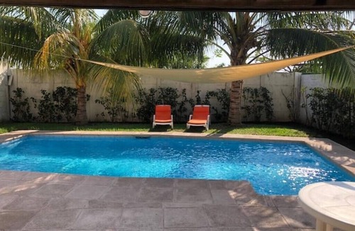 Puerto San Jose Apartment | Casa Playa Altamar 1 - Private Swimming Pool, Nature and Safe Beach