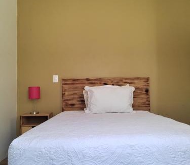 Jacarandas Apartment | Casa Plutarco habitación 2