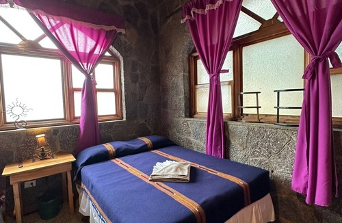San Lucas Toliman Hotel | Casa Qatzij - Guest House