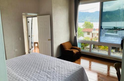 San Pedro La Laguna Apartment | Casa Rosita! Vista al lago!