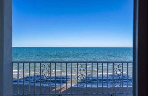 Villas de Las Palmas House | Casa Sky Beachfront Rental