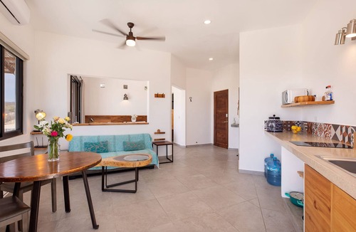 La Ventana Apartment | CASA TAKO 2, CLEAN modern studio unit, 5 minutes walk to kite launch beach.