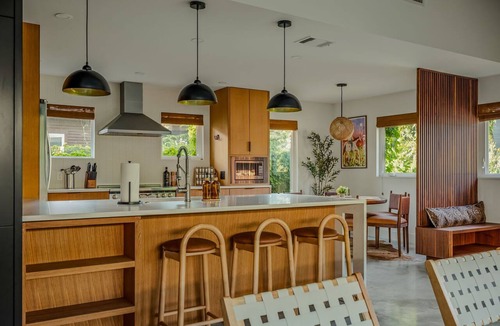 Holly House | Casa Tranquila Pool, Ping Pong, Game Room & More