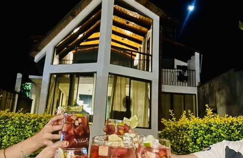 San Pedro La Laguna Ski Chalet | Casa Viento - Private Pool, Garden & BBQ