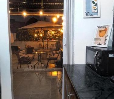 Zona 4 Hostel | CASA ZANATE travelholic