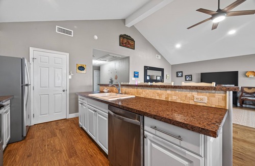 San Luis House | Cast-Away Deck Fishing! Pets! 3 bed 2 bath. Huge fish! House in the water!
